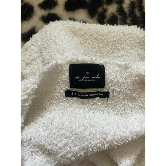 Urban Outfitters Out From Under Skims Cozy Knit Bralette & Boucle Shorts Set - Picture 5 of 7